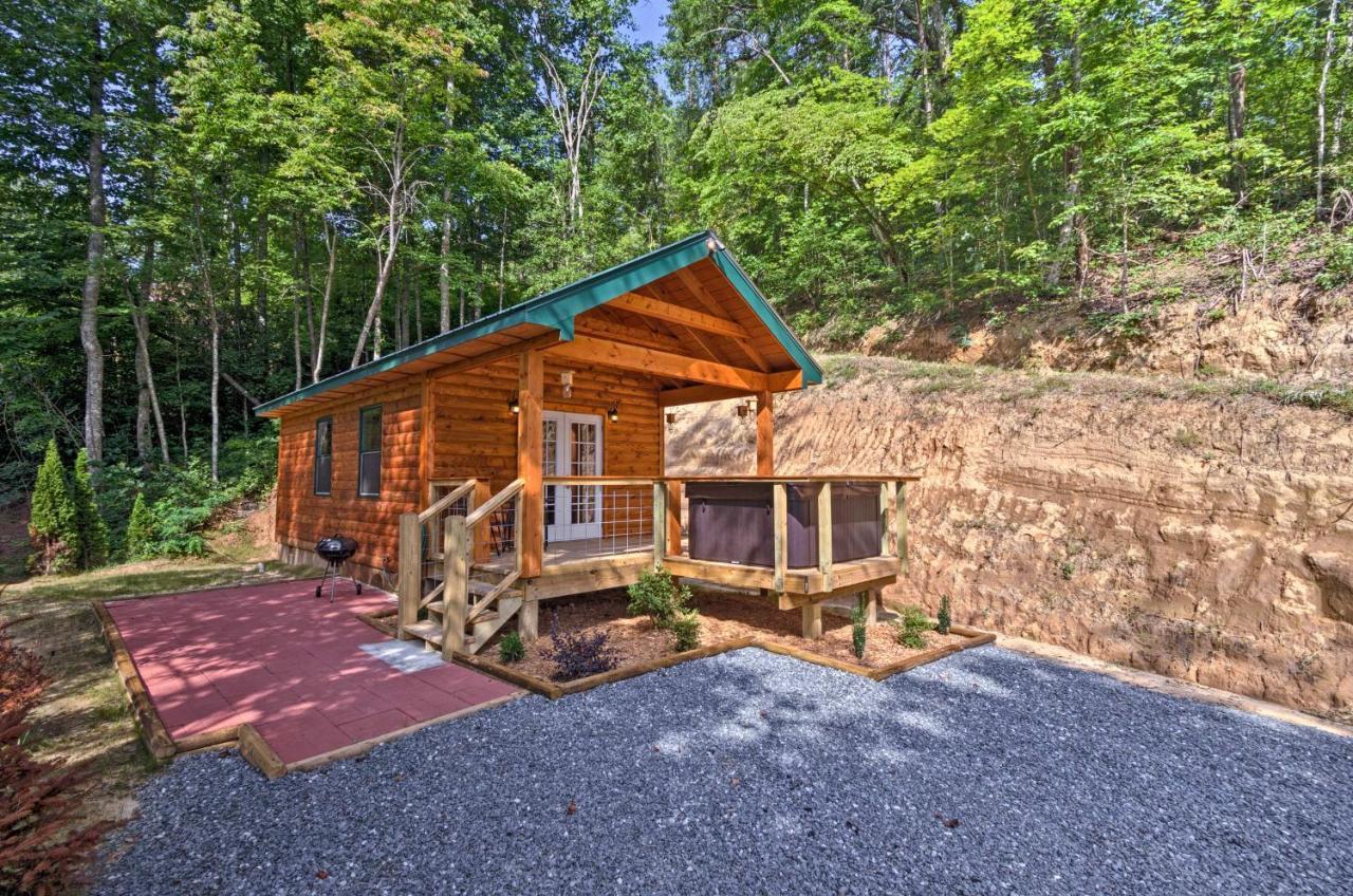 Bryson City Studio With Hot Tub - Near Nantahala! ภายนอก รูปภาพ