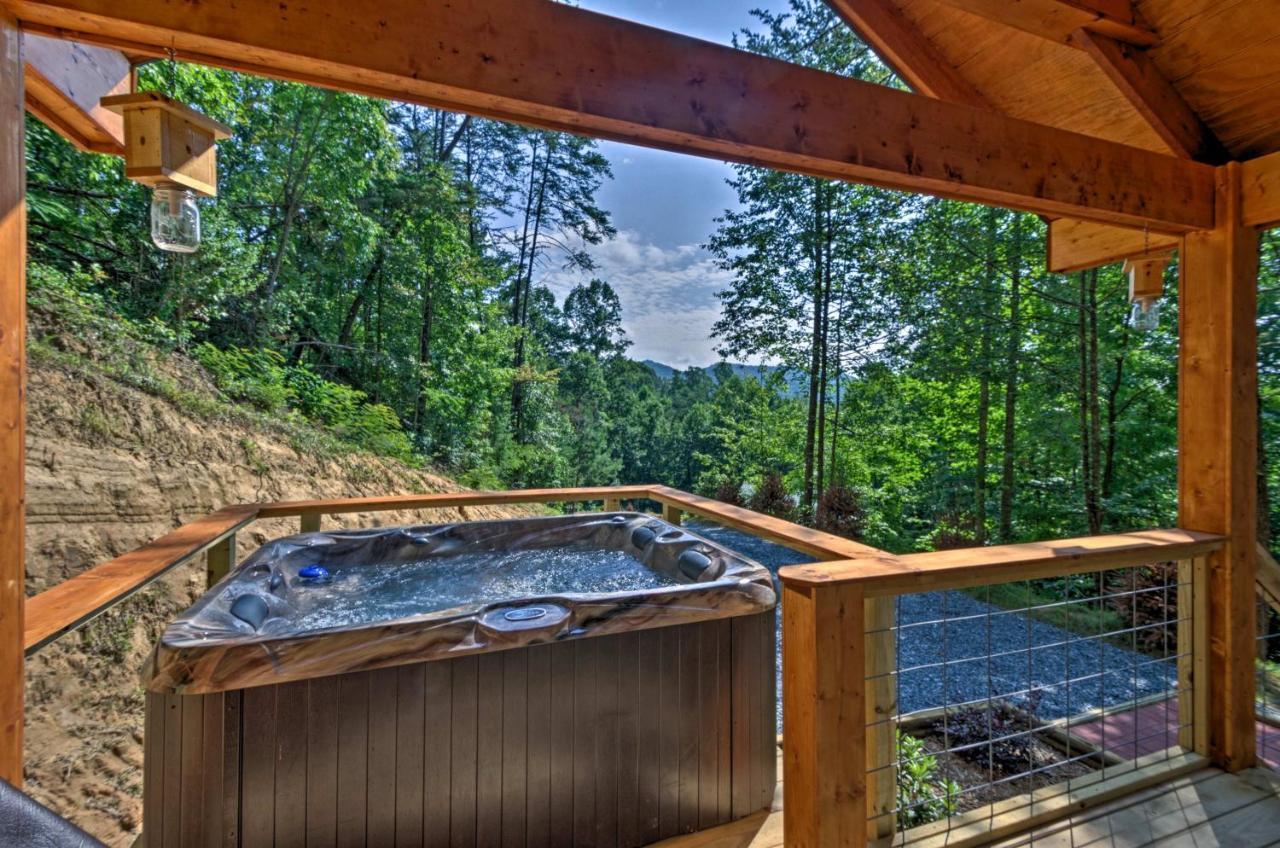Bryson City Studio With Hot Tub - Near Nantahala! ภายนอก รูปภาพ