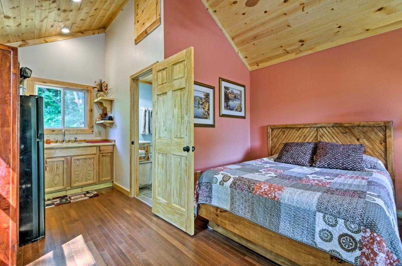 Bryson City Studio With Hot Tub - Near Nantahala! ภายนอก รูปภาพ