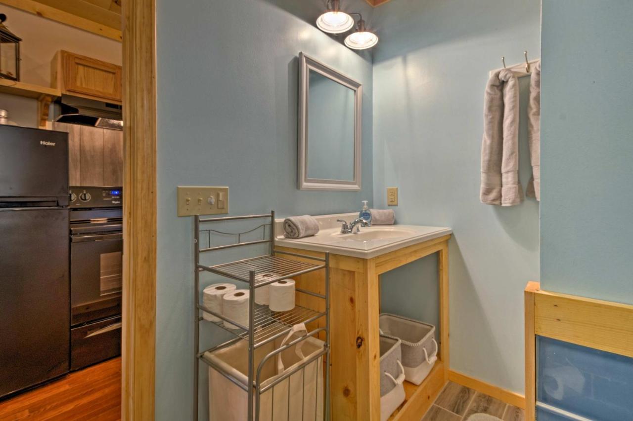 Bryson City Studio With Hot Tub - Near Nantahala! ภายนอก รูปภาพ