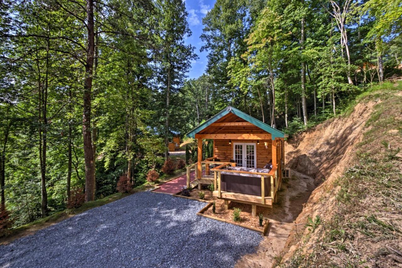 Bryson City Studio With Hot Tub - Near Nantahala! ภายนอก รูปภาพ